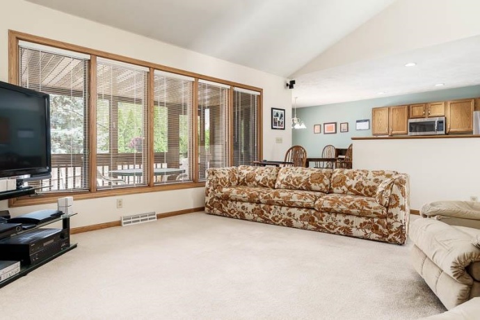 7152 MEADOW, ROCKFORD, Illinois 61114, 3 Bedrooms Bedrooms, ,3 BathroomsBathrooms,House,For Sale,MEADOW,202603219