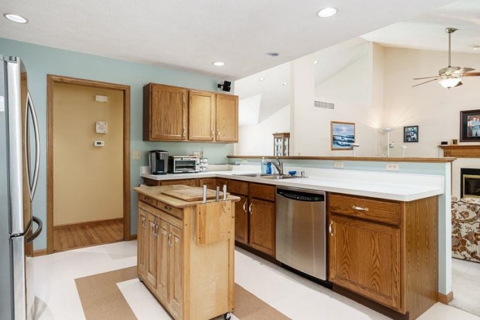 7152 MEADOW, ROCKFORD, Illinois 61114, 3 Bedrooms Bedrooms, ,3 BathroomsBathrooms,House,For Sale,MEADOW,202603219