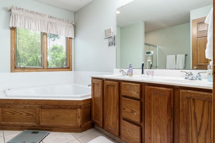 7152 MEADOW, ROCKFORD, Illinois 61114, 3 Bedrooms Bedrooms, ,3 BathroomsBathrooms,House,For Sale,MEADOW,202603219