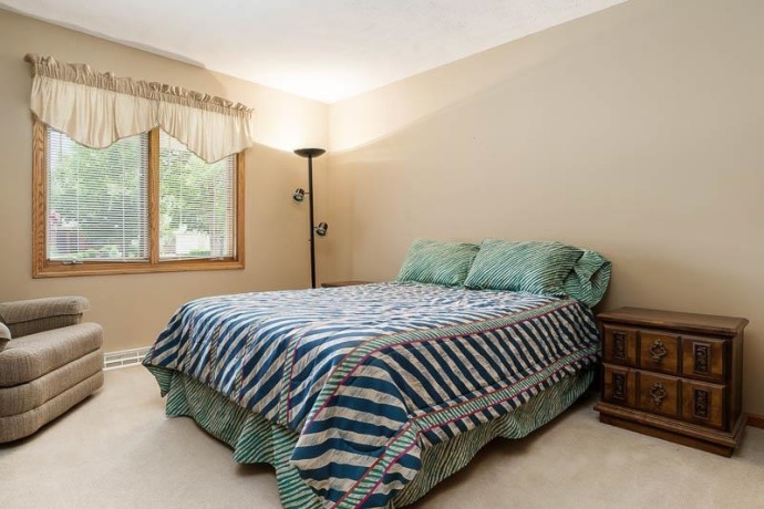 7152 MEADOW, ROCKFORD, Illinois 61114, 3 Bedrooms Bedrooms, ,3 BathroomsBathrooms,House,For Sale,MEADOW,202603219