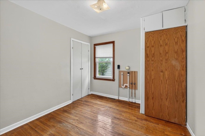 302 Harlem, MACHESNEY PARK, Illinois 61115, 3 Bedrooms Bedrooms, ,1 BathroomBathrooms,House,For Sale,Harlem,202603220
