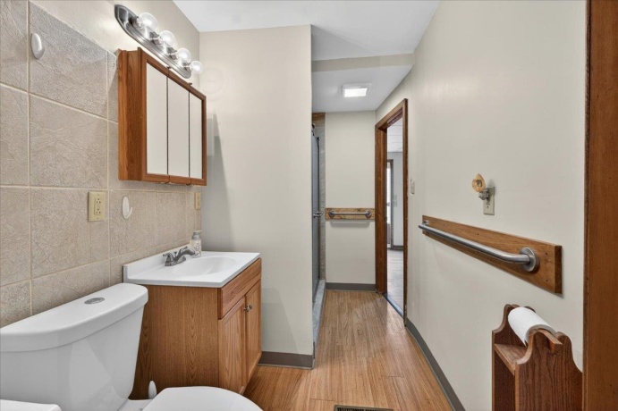 302 Harlem, MACHESNEY PARK, Illinois 61115, 3 Bedrooms Bedrooms, ,1 BathroomBathrooms,House,For Sale,Harlem,202603220