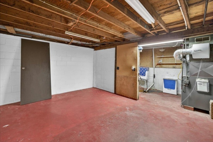 302 Harlem, MACHESNEY PARK, Illinois 61115, 3 Bedrooms Bedrooms, ,1 BathroomBathrooms,House,For Sale,Harlem,202603220