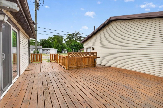 302 Harlem, MACHESNEY PARK, Illinois 61115, 3 Bedrooms Bedrooms, ,1 BathroomBathrooms,House,For Sale,Harlem,202603220