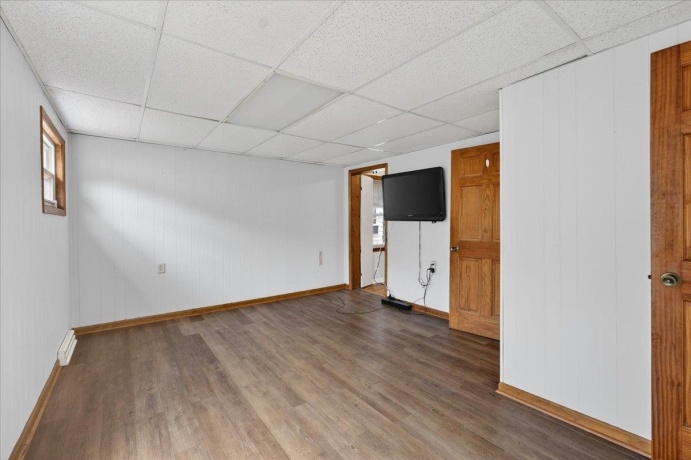 302 Harlem, MACHESNEY PARK, Illinois 61115, 3 Bedrooms Bedrooms, ,1 BathroomBathrooms,House,For Sale,Harlem,202603220