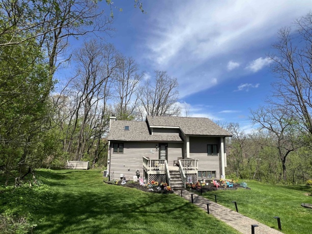 39 Valleywood, GALENA, Illinois 61036, 4 Bedrooms Bedrooms, ,4 BathroomsBathrooms,House,For Sale,Valleywood,202603221