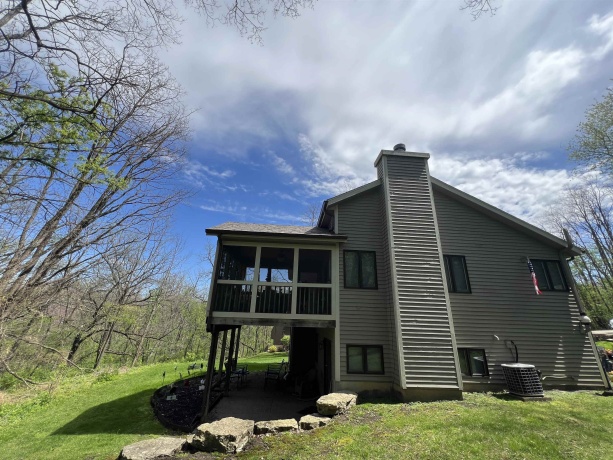 39 Valleywood, GALENA, Illinois 61036, 4 Bedrooms Bedrooms, ,4 BathroomsBathrooms,House,For Sale,Valleywood,202603221