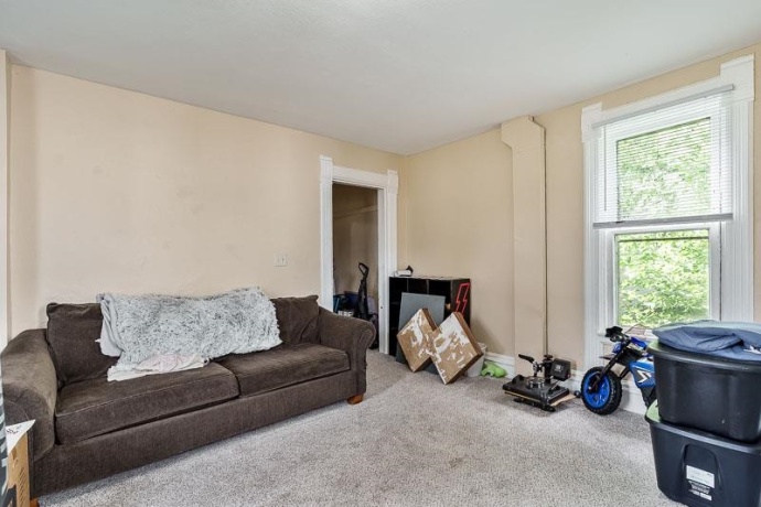 604 Pleasant, BELVIDERE, Illinois 61008, 5 Bedrooms Bedrooms, ,2 BathroomsBathrooms,House,For Sale,Pleasant,202603222