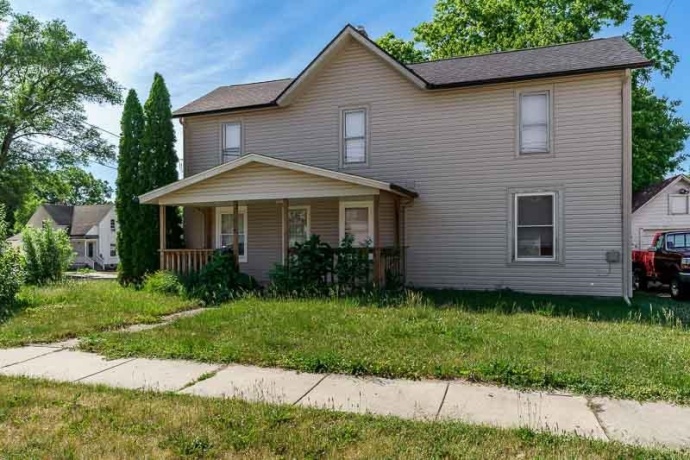 604 Pleasant, BELVIDERE, Illinois 61008, 5 Bedrooms Bedrooms, ,2 BathroomsBathrooms,House,For Sale,Pleasant,202603222