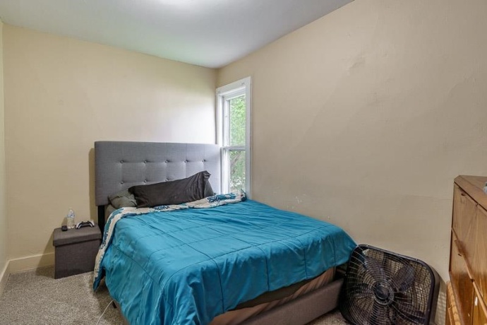 604 Pleasant, BELVIDERE, Illinois 61008, 5 Bedrooms Bedrooms, ,2 BathroomsBathrooms,House,For Sale,Pleasant,202603222