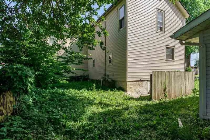604 Pleasant, BELVIDERE, Illinois 61008, 5 Bedrooms Bedrooms, ,2 BathroomsBathrooms,House,For Sale,Pleasant,202603222
