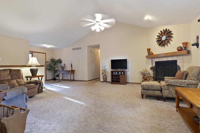 984 ANEE, ROCKFORD, Illinois 61108, 3 Bedrooms Bedrooms, ,2 BathroomsBathrooms,House,For Sale,ANEE,202603228