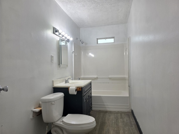 1701 Lyran Ave, ROCKFORD, Illinois 61109, 3 Bedrooms Bedrooms, ,1 BathroomBathrooms,House,For Sale,Lyran Ave,202603229