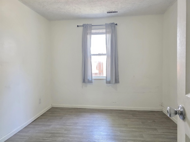 1701 Lyran Ave, ROCKFORD, Illinois 61109, 3 Bedrooms Bedrooms, ,1 BathroomBathrooms,House,For Sale,Lyran Ave,202603229