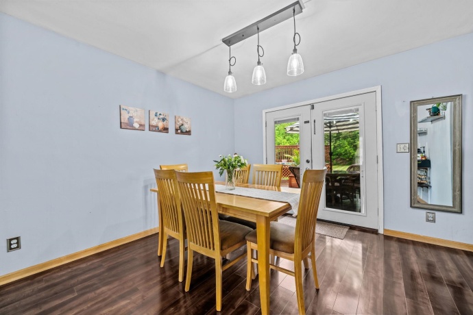 1393 Bryn Mawr, ROCKFORD, Illinois 61107, 4 Bedrooms Bedrooms, ,2 BathroomsBathrooms,House,For Sale,Bryn Mawr,202603234
