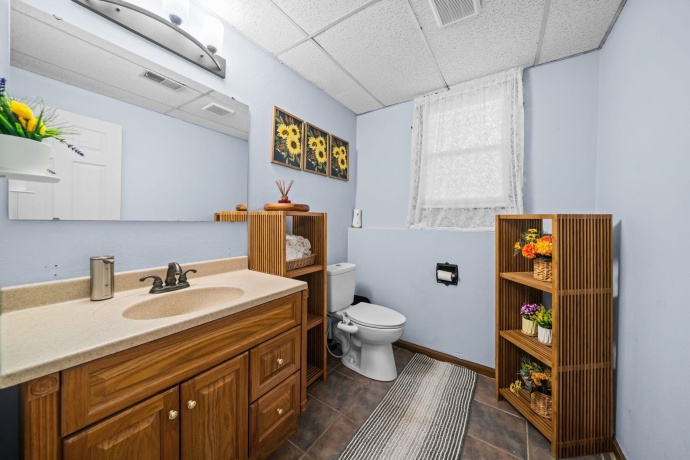 1393 Bryn Mawr, ROCKFORD, Illinois 61107, 4 Bedrooms Bedrooms, ,2 BathroomsBathrooms,House,For Sale,Bryn Mawr,202603234