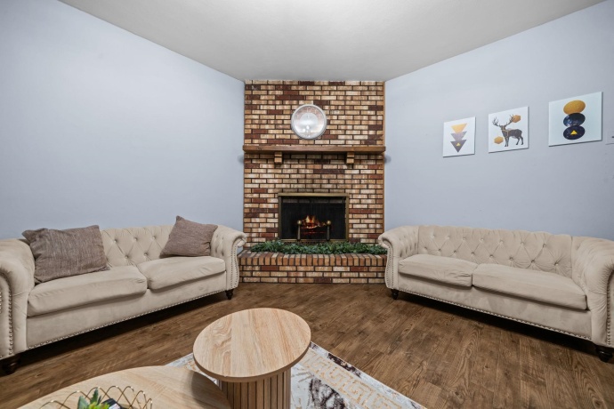1393 Bryn Mawr, ROCKFORD, Illinois 61107, 4 Bedrooms Bedrooms, ,2 BathroomsBathrooms,House,For Sale,Bryn Mawr,202603234