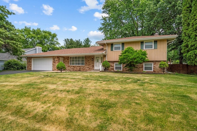 1393 Bryn Mawr, ROCKFORD, Illinois 61107, 4 Bedrooms Bedrooms, ,2 BathroomsBathrooms,House,For Sale,Bryn Mawr,202603234