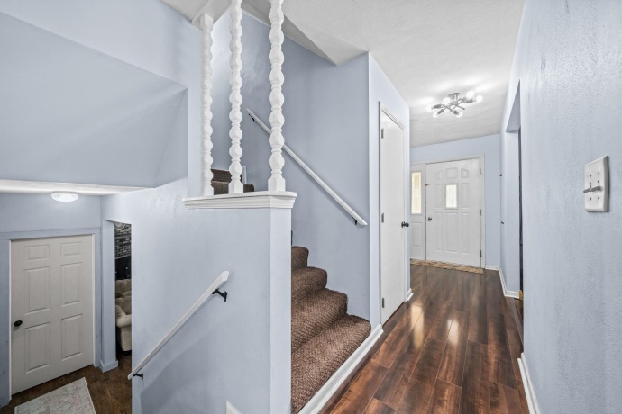 1393 Bryn Mawr, ROCKFORD, Illinois 61107, 4 Bedrooms Bedrooms, ,2 BathroomsBathrooms,House,For Sale,Bryn Mawr,202603234