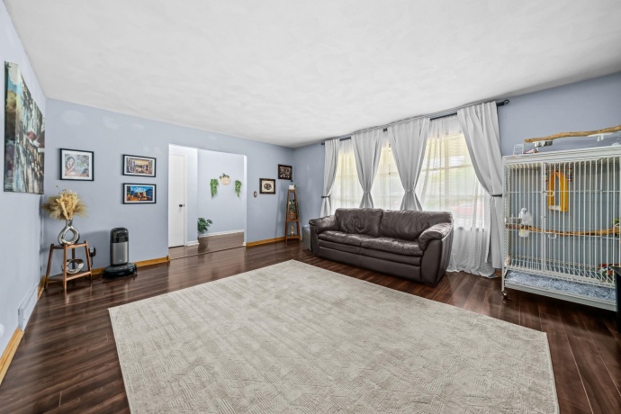 1393 Bryn Mawr, ROCKFORD, Illinois 61107, 4 Bedrooms Bedrooms, ,2 BathroomsBathrooms,House,For Sale,Bryn Mawr,202603234