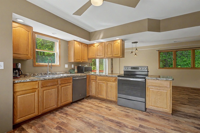 756 Dewey, GALENA, Illinois 61036, 2 Bedrooms Bedrooms, ,2 BathroomsBathrooms,House,For Sale,Dewey,202603237