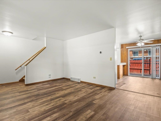 344 Northway Park Unit 4, MACHESNEY PARK, Illinois 61115, 3 Bedrooms Bedrooms, ,1 BathroomBathrooms,Condominium,For Sale,Northway Park Unit 4,202603235