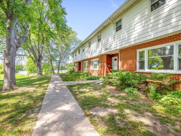 344 Northway Park Unit 4, MACHESNEY PARK, Illinois 61115, 3 Bedrooms Bedrooms, ,1 BathroomBathrooms,Condominium,For Sale,Northway Park Unit 4,202603235