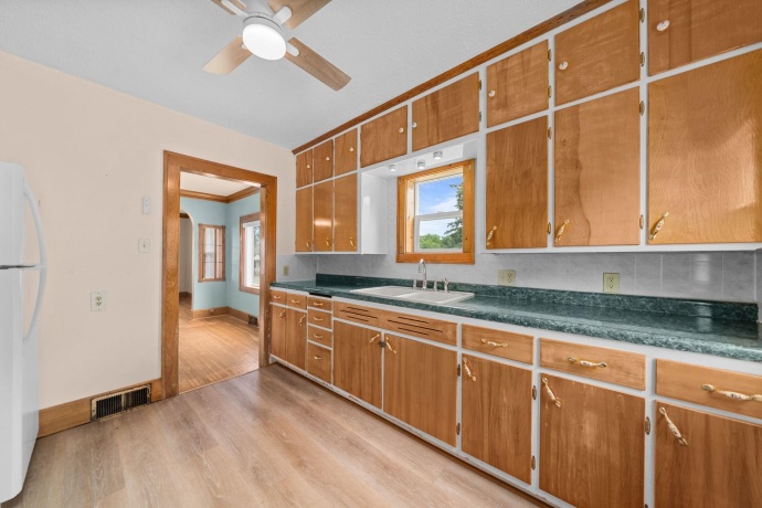 1220 Springfield, ROCKFORD, Illinois 61101, 2 Bedrooms Bedrooms, ,1 BathroomBathrooms,House,For Sale,Springfield,202603239
