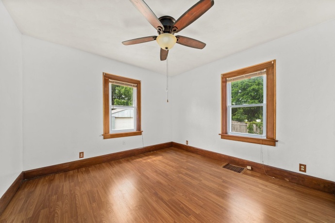 1220 Springfield, ROCKFORD, Illinois 61101, 2 Bedrooms Bedrooms, ,1 BathroomBathrooms,House,For Sale,Springfield,202603239