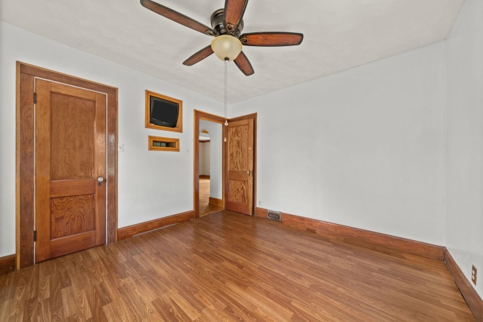 1220 Springfield, ROCKFORD, Illinois 61101, 2 Bedrooms Bedrooms, ,1 BathroomBathrooms,House,For Sale,Springfield,202603239