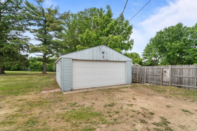 1220 Springfield, ROCKFORD, Illinois 61101, 2 Bedrooms Bedrooms, ,1 BathroomBathrooms,House,For Sale,Springfield,202603239