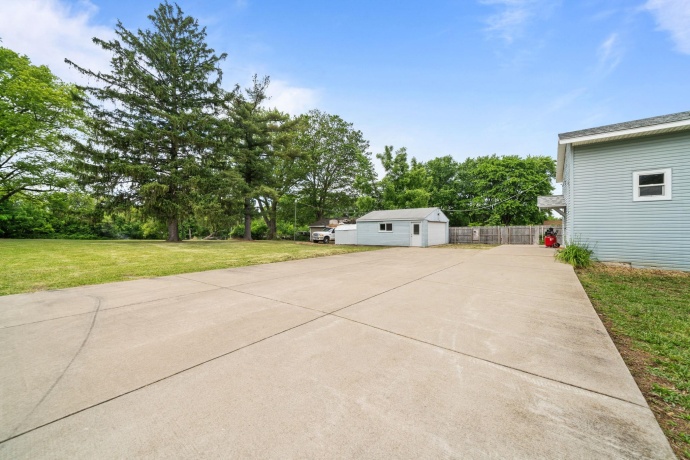 1220 Springfield, ROCKFORD, Illinois 61101, 2 Bedrooms Bedrooms, ,1 BathroomBathrooms,House,For Sale,Springfield,202603239