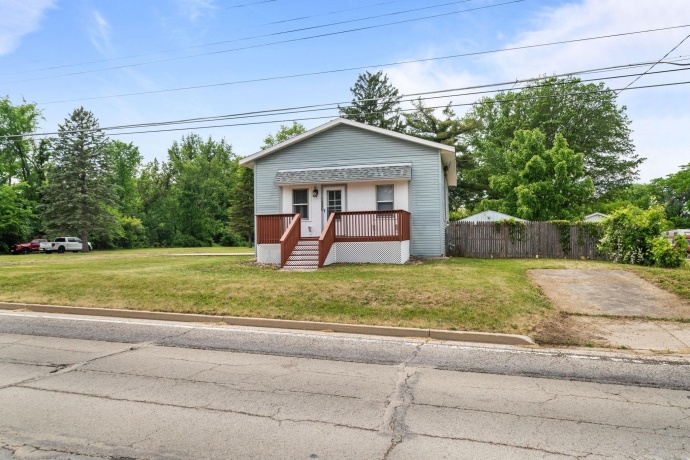 1220 Springfield, ROCKFORD, Illinois 61101, 2 Bedrooms Bedrooms, ,1 BathroomBathrooms,House,For Sale,Springfield,202603239