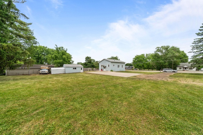 1220 Springfield, ROCKFORD, Illinois 61101, 2 Bedrooms Bedrooms, ,1 BathroomBathrooms,House,For Sale,Springfield,202603239
