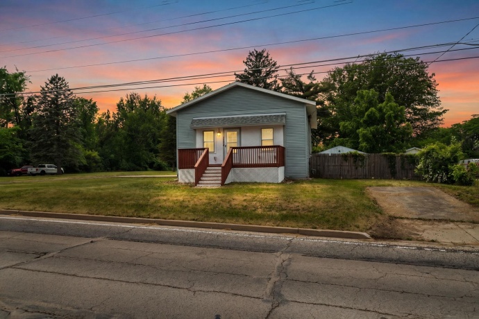 1220 Springfield, ROCKFORD, Illinois 61101, 2 Bedrooms Bedrooms, ,1 BathroomBathrooms,House,For Sale,Springfield,202603239