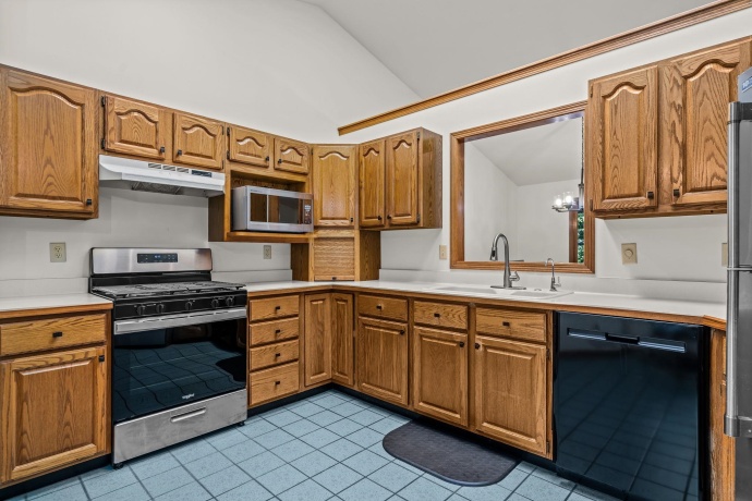511 Trading Post, ROCKTON, Illinois 61072, 4 Bedrooms Bedrooms, ,2 BathroomsBathrooms,House,For Sale,Trading Post,202603242