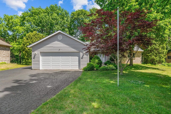 511 Trading Post, ROCKTON, Illinois 61072, 4 Bedrooms Bedrooms, ,2 BathroomsBathrooms,House,For Sale,Trading Post,202603242