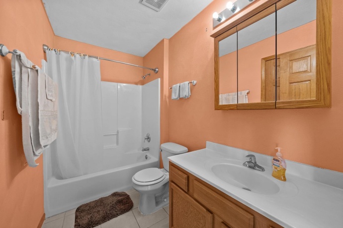 663 Ashleigh, ROSCOE, Illinois 61073, 4 Bedrooms Bedrooms, ,2 BathroomsBathrooms,House,For Sale,Ashleigh,202603244