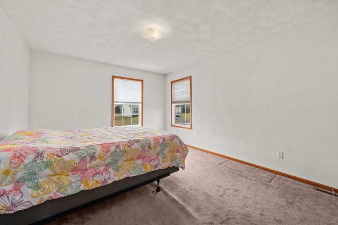 663 Ashleigh, ROSCOE, Illinois 61073, 4 Bedrooms Bedrooms, ,2 BathroomsBathrooms,House,For Sale,Ashleigh,202603244
