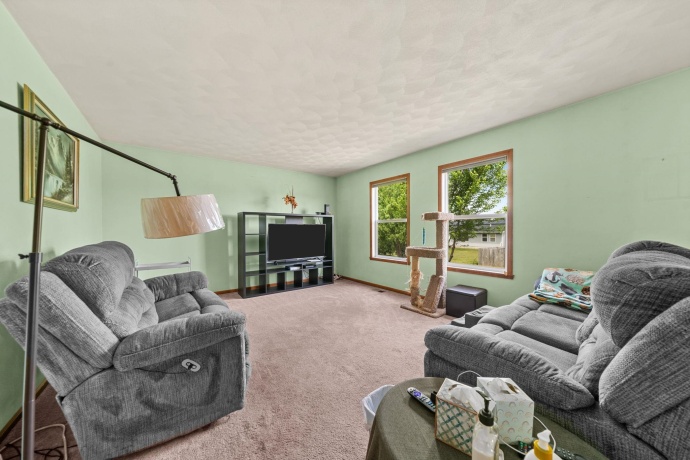 663 Ashleigh, ROSCOE, Illinois 61073, 4 Bedrooms Bedrooms, ,2 BathroomsBathrooms,House,For Sale,Ashleigh,202603244