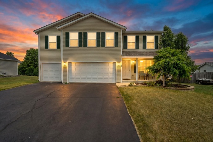 663 Ashleigh, ROSCOE, Illinois 61073, 4 Bedrooms Bedrooms, ,2 BathroomsBathrooms,House,For Sale,Ashleigh,202603244