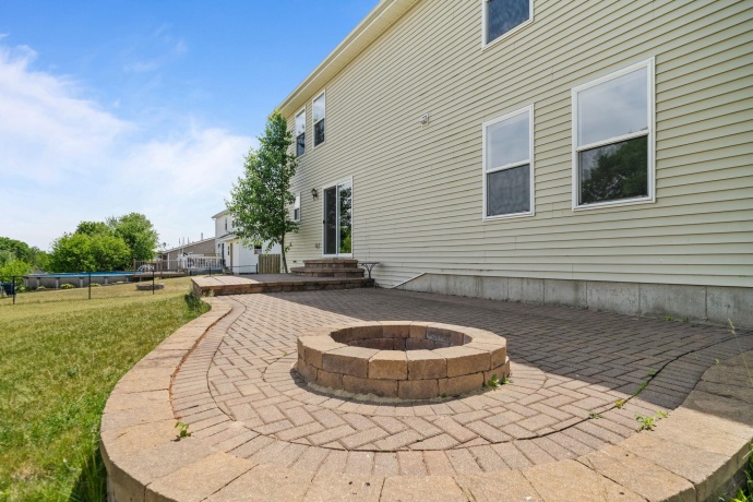 663 Ashleigh, ROSCOE, Illinois 61073, 4 Bedrooms Bedrooms, ,2 BathroomsBathrooms,House,For Sale,Ashleigh,202603244