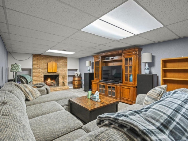 6267 Buttercup, ROCKFORD, Illinois 61108, 3 Bedrooms Bedrooms, ,2 BathroomsBathrooms,House,For Sale,Buttercup,202603247