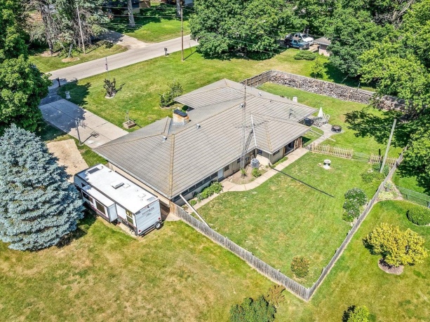 6267 Buttercup, ROCKFORD, Illinois 61108, 3 Bedrooms Bedrooms, ,2 BathroomsBathrooms,House,For Sale,Buttercup,202603247