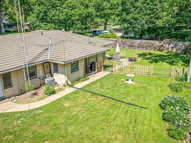 6267 Buttercup, ROCKFORD, Illinois 61108, 3 Bedrooms Bedrooms, ,2 BathroomsBathrooms,House,For Sale,Buttercup,202603247