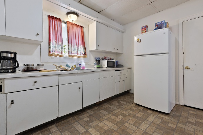 947 Rockton, ROCKFORD, Illinois 61103, 3 Bedrooms Bedrooms, ,1 BathroomBathrooms,House,For Sale,Rockton,202603251