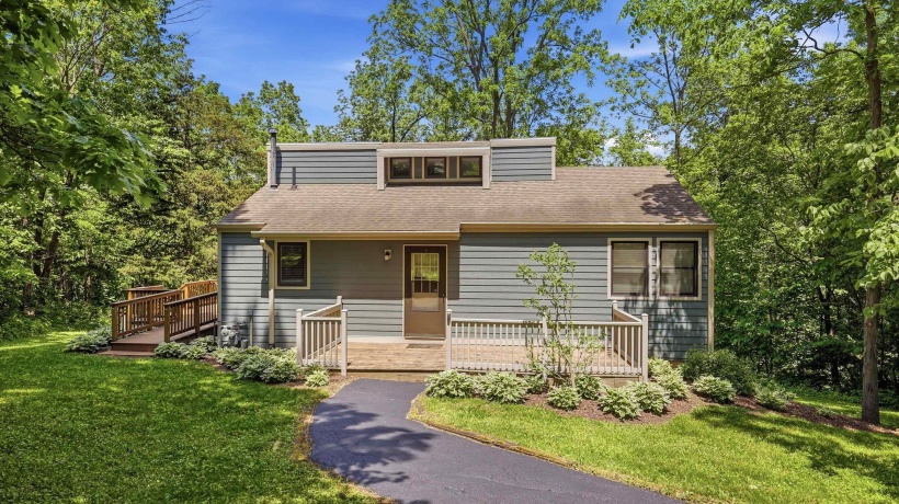 320 Wachter, GALENA, Illinois 61036, 2 Bedrooms Bedrooms, ,1 BathroomBathrooms,House,For Sale,Wachter,202603252