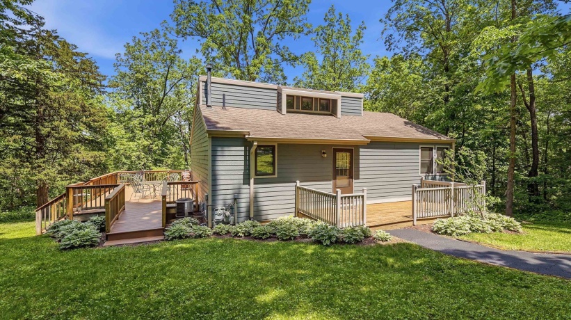 320 Wachter, GALENA, Illinois 61036, 2 Bedrooms Bedrooms, ,1 BathroomBathrooms,House,For Sale,Wachter,202603252