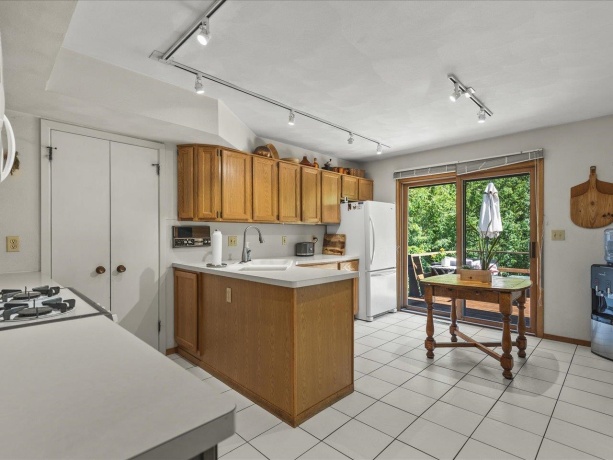 5121 Brookview, ROCKFORD, Illinois 61107, 5 Bedrooms Bedrooms, ,3 BathroomsBathrooms,House,For Sale,Brookview,202603253