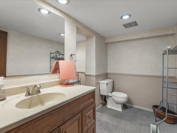 5121 Brookview, ROCKFORD, Illinois 61107, 5 Bedrooms Bedrooms, ,3 BathroomsBathrooms,House,For Sale,Brookview,202603253